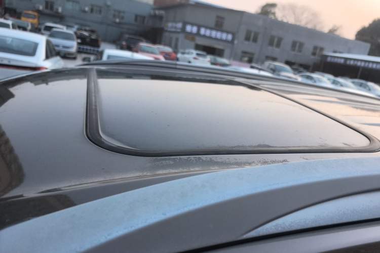 Used Dongfeng Fengon 580 2016 1.5T Manual Luxury Version