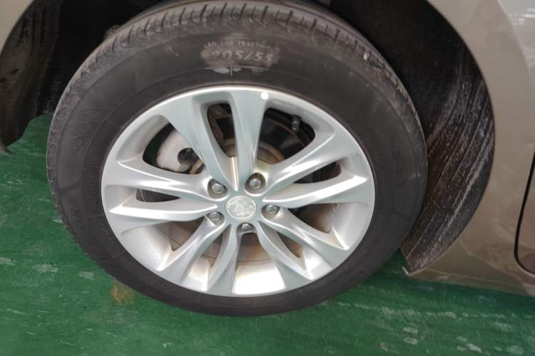 Used Buick Verano 2019 Sedan 20T Dual-Clutch Elite Model
