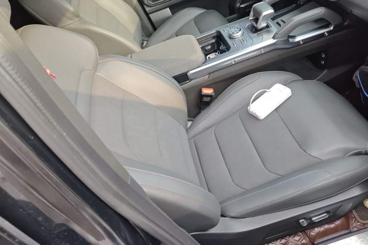 Used JETOUR Traveler 2023 2.0T All-Wheel Drive CrossPRO+