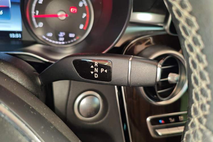 Used Mercedes-Benz GLC 2017 GLC 260 4MATIC Luxury Model