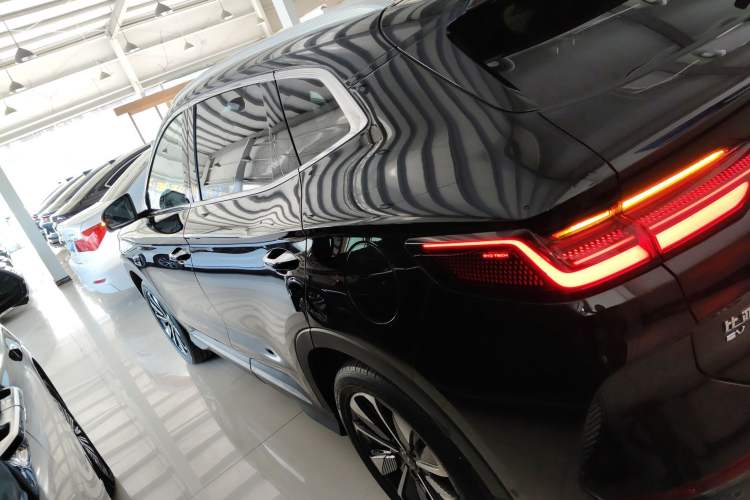 Used BYD Song PLUS New Energy 2025 EV Intelligent Driving Version 520km Premium Model
