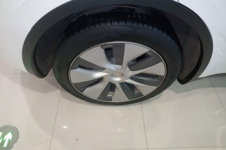 Used Tesla Model Y 2022 Rear-Wheel-Drive Version
