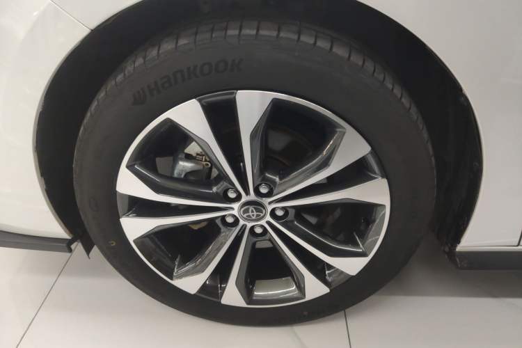 Used Toyota Granvia 2024 2.5L Hybrid Prestige PLUS Edition
