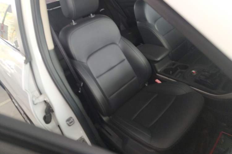 Used Qoros 5 2018 Revised Version 1.6T Automatic Leading Edition
