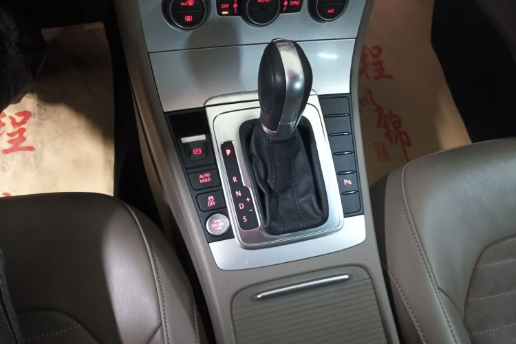 Used Volkswagen Magotan 2015 Facelift 1.8TSI Luxury Model