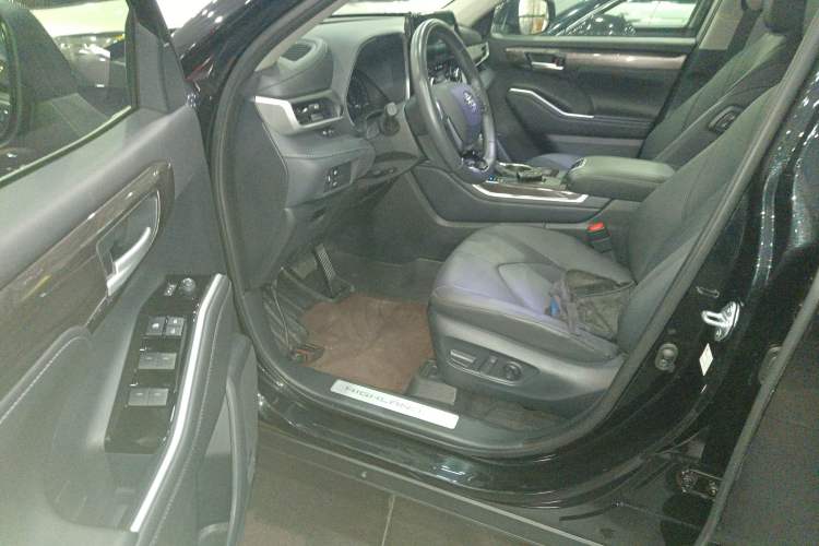 Used Toyota Highlander 2024 2.5L Smart Electric Hybrid Dual-Engine Four-Wheel Drive Prestige Version – 7 Seats
