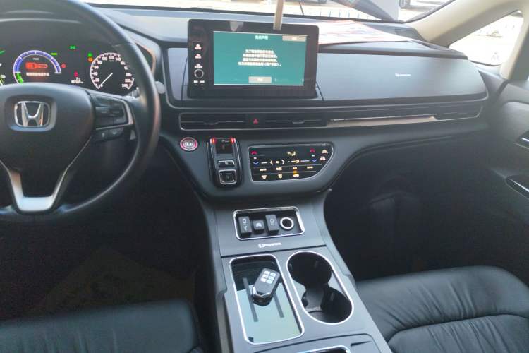 Used Honda Elysion 2022 2.0L eHEV Luxury First Edition
