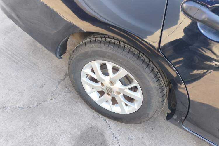 Used Nissan Sunny 2015 1.5XE Manual Comfort Edition
