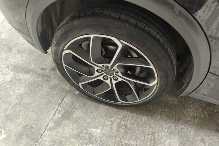 Used Lynk & Co 05 2020 2.0TD Two-Wheel Drive Shine Halo
