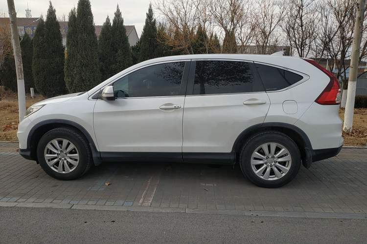 Used Honda CR-V 2015 2.0L two-wheel drive Fashion Edition
