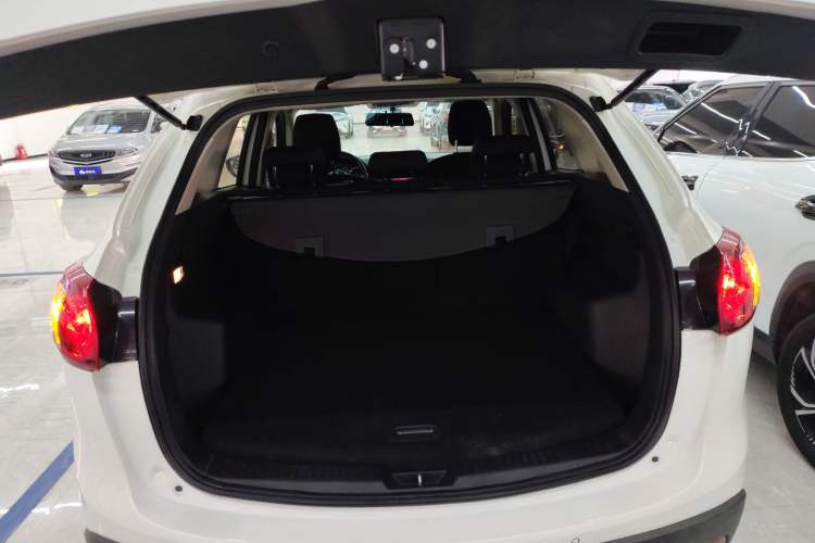 Used Mazda CX-5 2015 2.0L Automatic Two-Wheel Drive Urban Version
