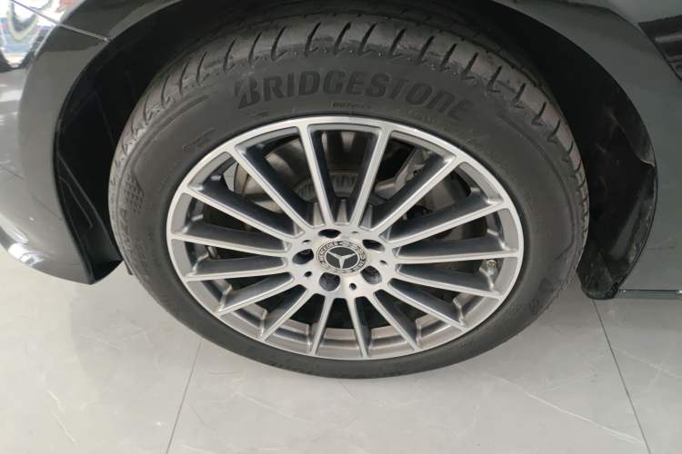 Used Mercedes-Benz E-Class 2023 Facelift E 260 L
