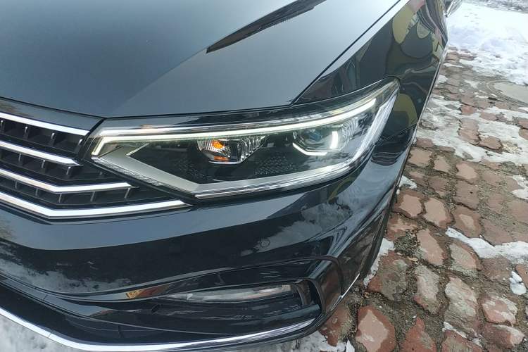 Used Volkswagen Magotan 2023 2 Million Units Commemorative Edition 330TSI DSG Luxury Version
