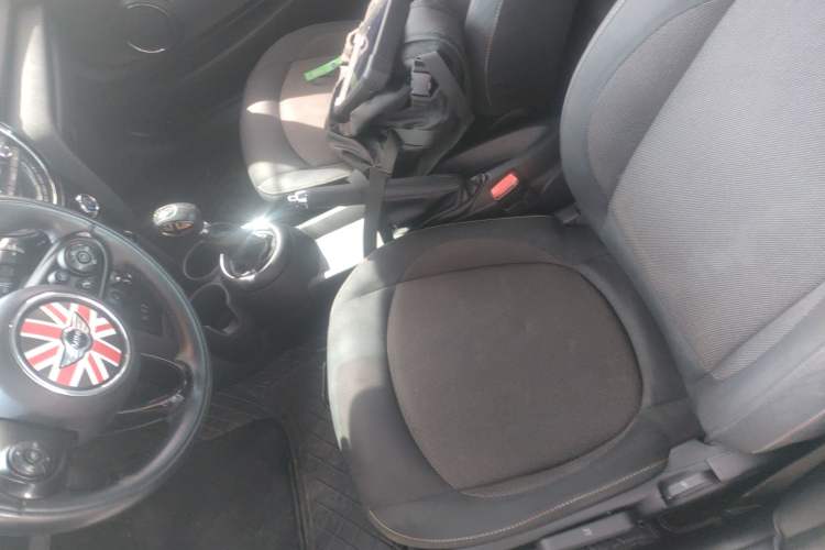 Used  MINI 2014 1.2T ONE
