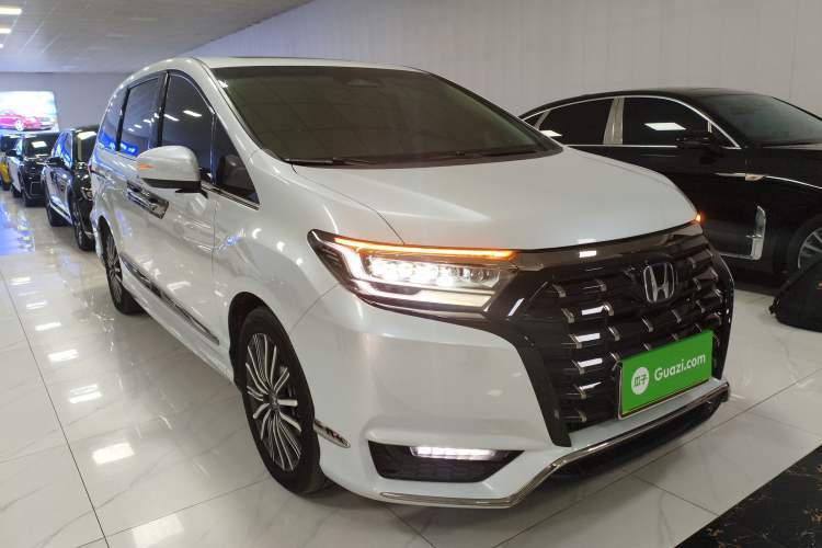 Used Honda Elysion 2024 2.0L eHEV Luxury Edition
