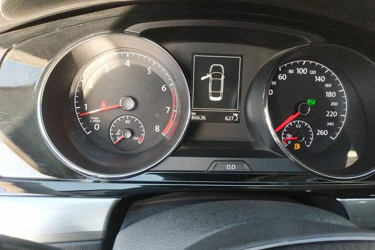 Used Volkswagen Lamando 2015 280TSI DSG Comfort Edition
