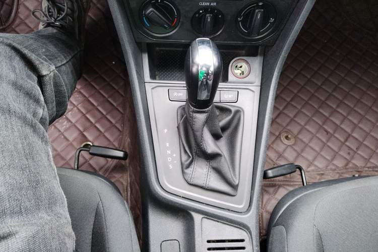 Used Volkswagen Lavida 2018 Classic 1.5L Automatic Fashion Edition China VI Standard
