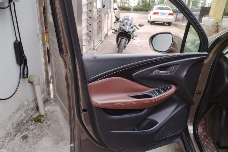 Used Buick Envision 2016 20T Two-Wheel-Drive Elite Model
