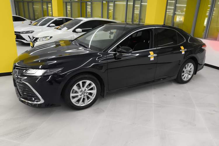 Used Toyota Camry 2021 2.0G Luxury Edition
