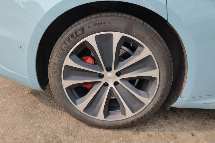 Used Hima Luxeed S7 2025 785 km Ultra