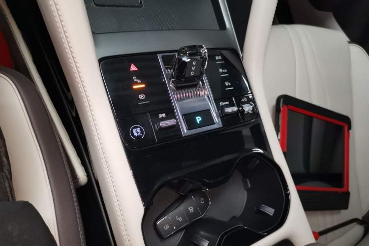 Used BYD Song PLUS New Energy 2025 EV Intelligent Driving Edition 520km Luxury Model
