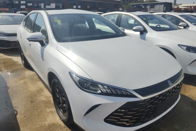 Used BYD Qin PLUS 2025 DM-i Smart Drive 55KM Leading Model
