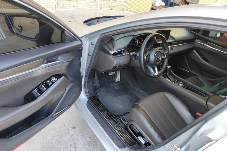 Used Mazda Atenza 2020 2.5L Sky Blue Prestige Edition
