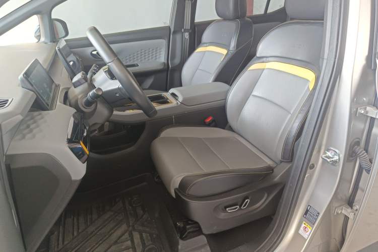 Used AION Y 2021 70 Tech Vitality Edition
