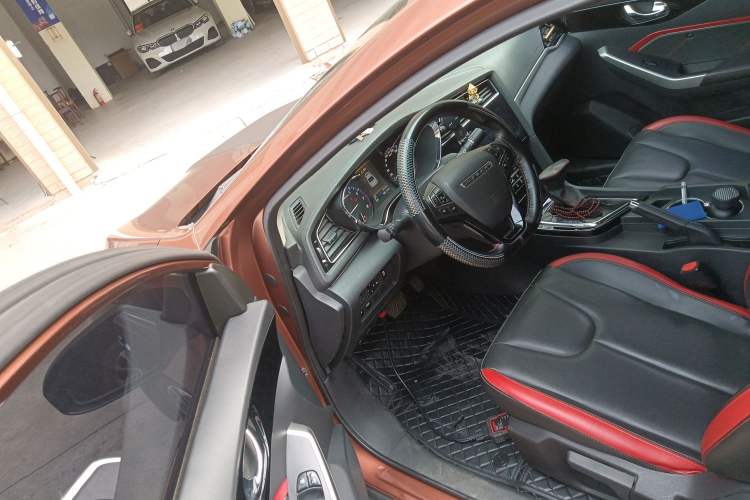 Used Venucia D60 2018 1.6L CVT Smart Connect Elite Edition
