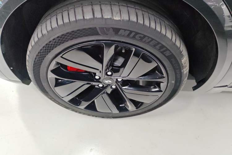 Used Li Auto L9 2022 Max model
