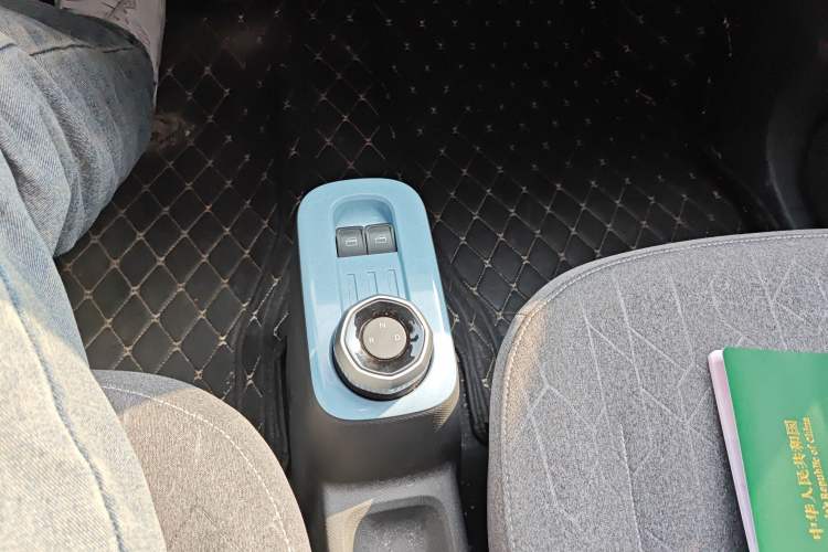 Used Geely Galaxy Panda 2024 Panda Mini 200km Endurance Bear