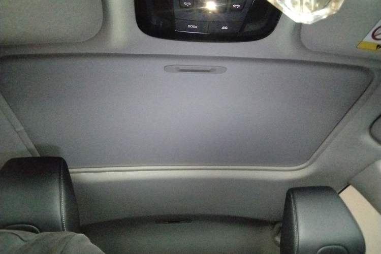 Used Toyota Camry 2024 Dual-Motor 2.0 HGVP Luxury Edition
