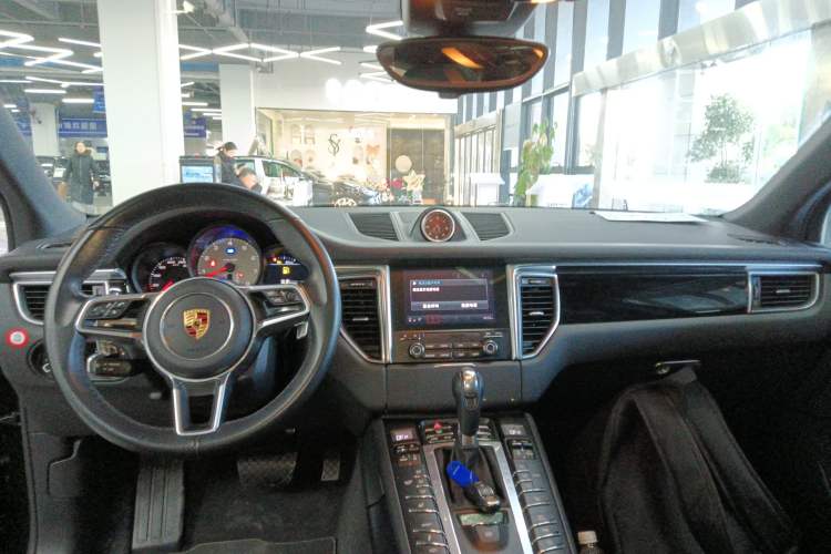 Used Porsche Macan 2017 Macan S 3.0T
