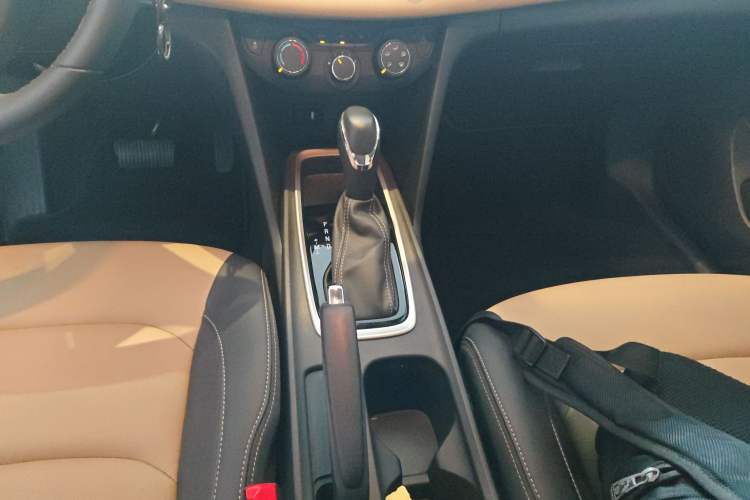 Used Chevrolet Monza 2022 320 Automatic Enjoyment Sunroof Version
