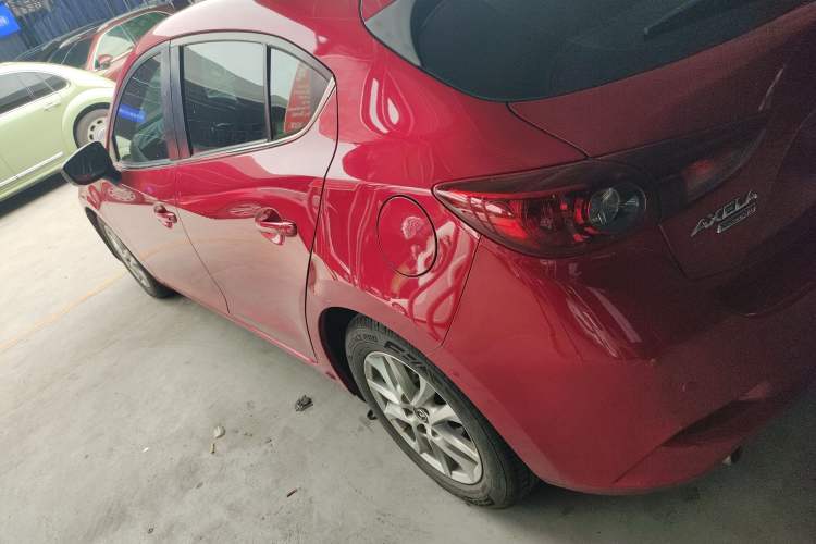 Used Mazda Mazda 3 Axela 2017 Hatchback 1.5L Automatic Comfort Model Emission Standard China V
