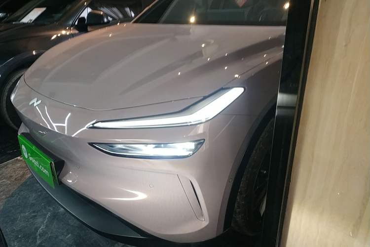 Used ONVO L60 2024 60 kWh Rear-Drive Version