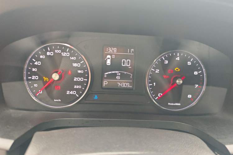 Used Roewe i6 2017 20T Automatic Internet Smart Edition