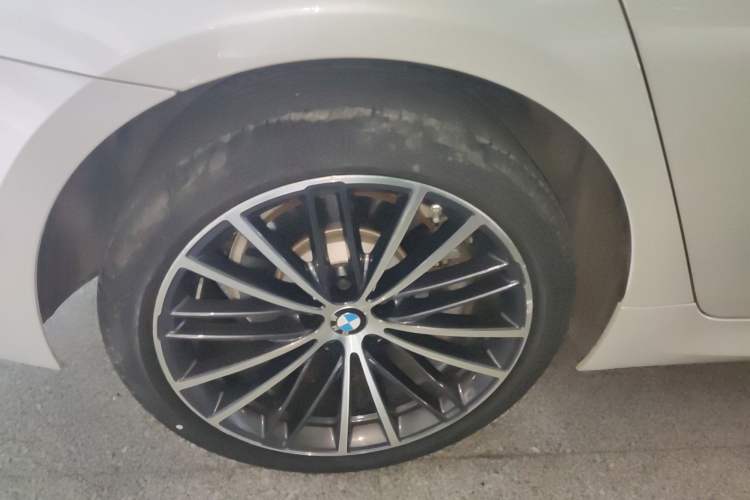 Used BMW 5 Series 2022 Second Facelift 530Li Leading Edition M Sport Package
