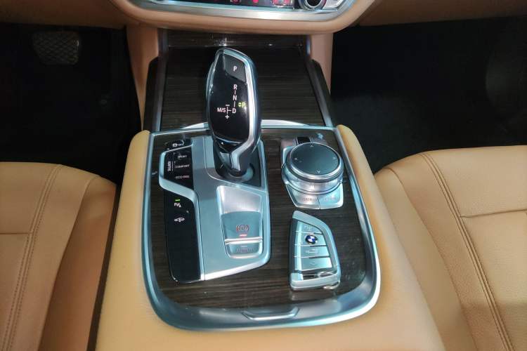 Used BMW 7 Series 2016 730Li Leading Model
