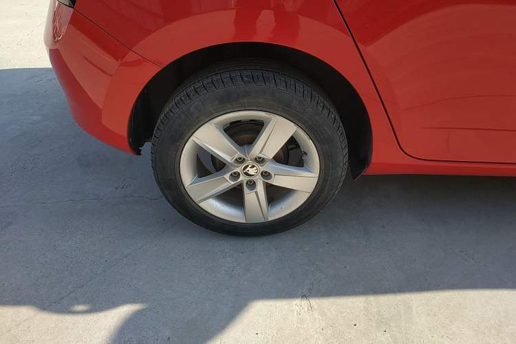 Used Skoda Fabia 2015 1.6L Automatic Chuanxing Edition