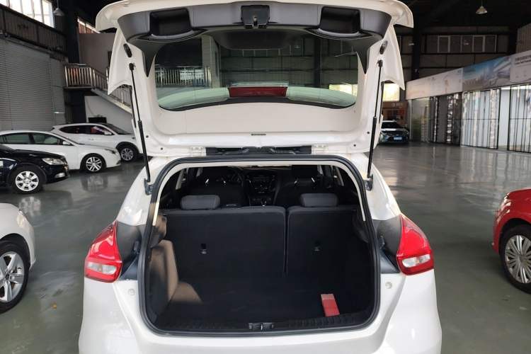 Used Ford Focus 2017 Hatchback 1.6L Automatic Comfort Plus SmartDrive Edition