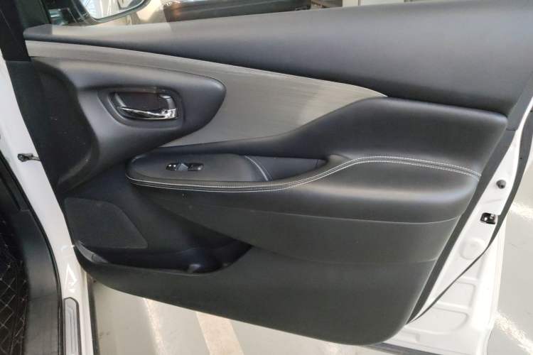 Used Nissan Murano 2021 2.5L XE Two-Wheel Drive Elite Edition
