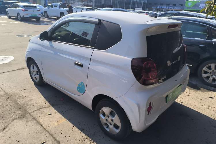 Used Roewe Clever 2021 302 km New Four-Seater Super-Efficient Version