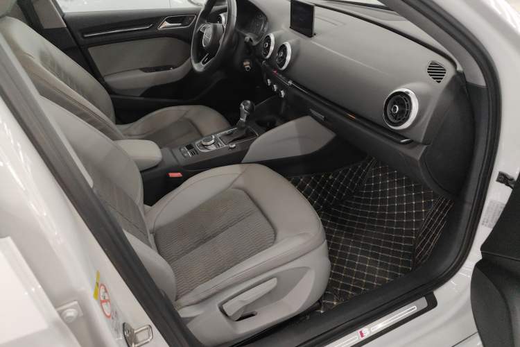 Used Audi A3 2020 Limousine 35 TFSI Style Edition China VI Emission Standard
