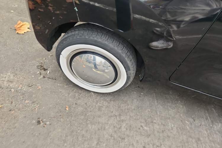 Used Chery QQ Ice Cream 2022 170km Sundae Phosphate Lithium-Ion