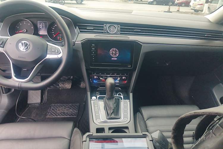 Used Volkswagen Magotan 2020 330TSI DSG Leading Model
