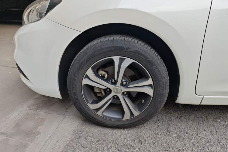 Used Nissan Tiida 2019 1.6L CVT Smart Drive Version China VI Standard