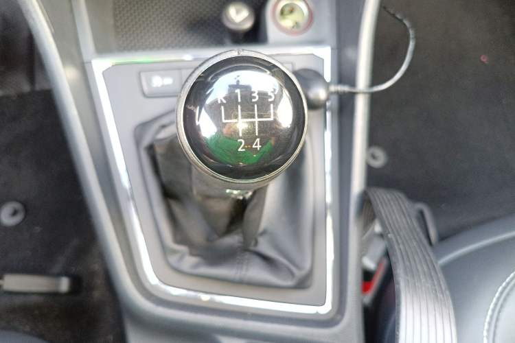 Used Volkswagen Gran Lavida 2015 1.6L Manual Comfort Edition