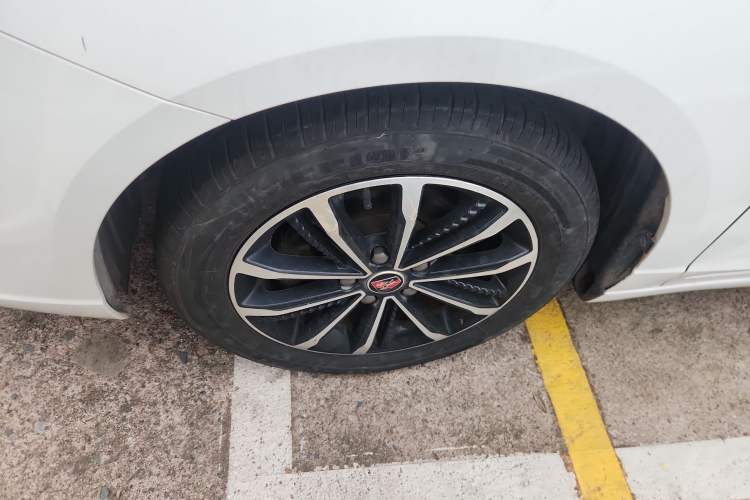 Used Roewe i5 2020 1.5L Manual 4G Connect Leehao Flagship Edition