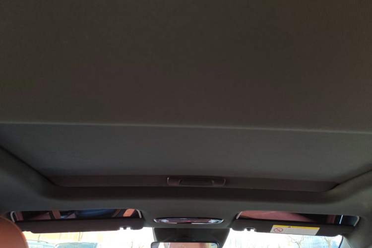 Used  L6 2025 EM-i 140km Starship Edition
